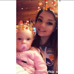 Meet your Posher, Abbey